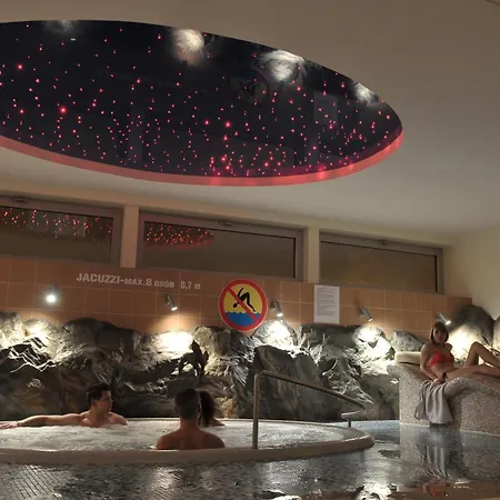 מלון Jarota יארוצין